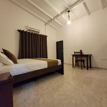 The Empyrean Airport Transit Hotel 카투나야크 외부 사진