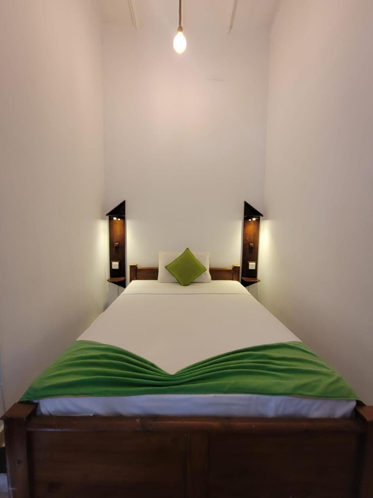 The Empyrean Airport Transit Hotel 카투나야크 외부 사진
